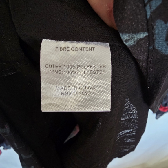 Princess Polly Red Rose Floral Mini Dress Size 6 US - Picture 7 of 8